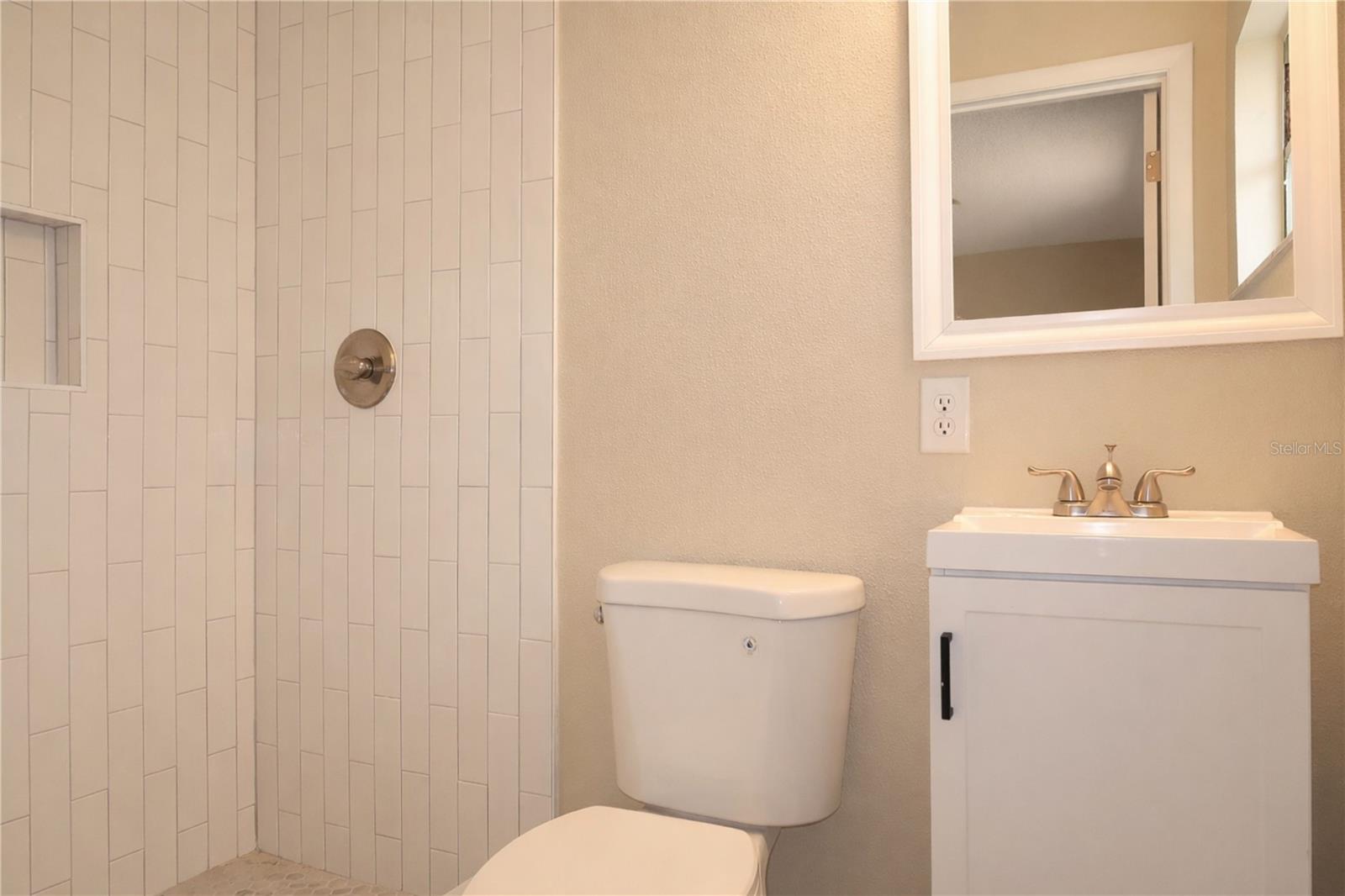 Image 7 of 16 For 14670 Douglas Drive