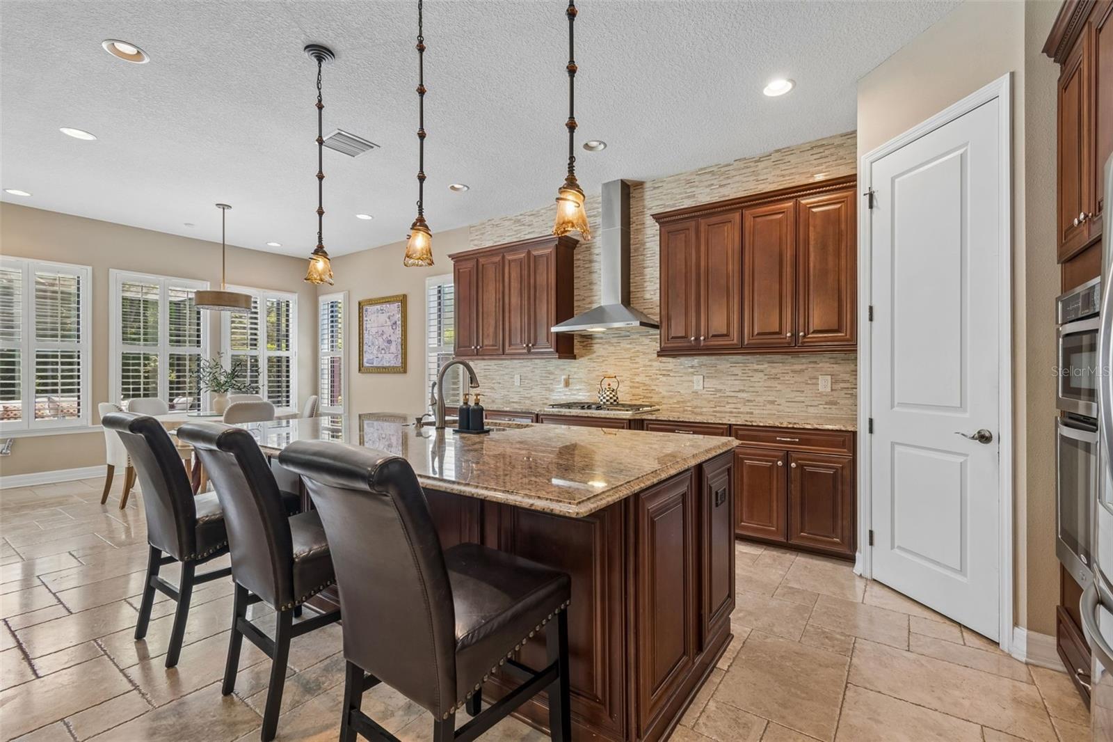 Listing photo id 15 for 2601 Milford Berry Lane