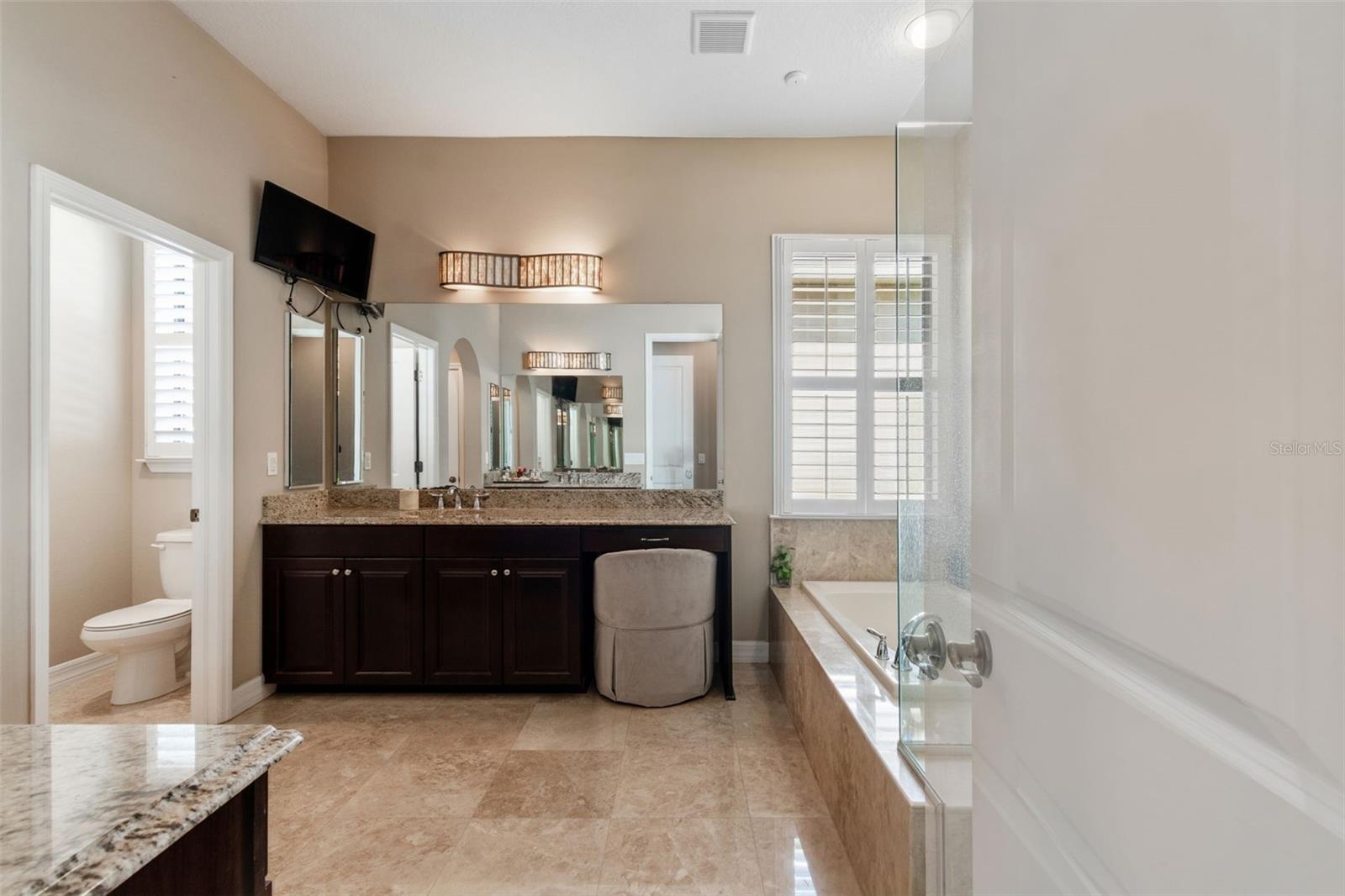 Listing photo id 21 for 2601 Milford Berry Lane