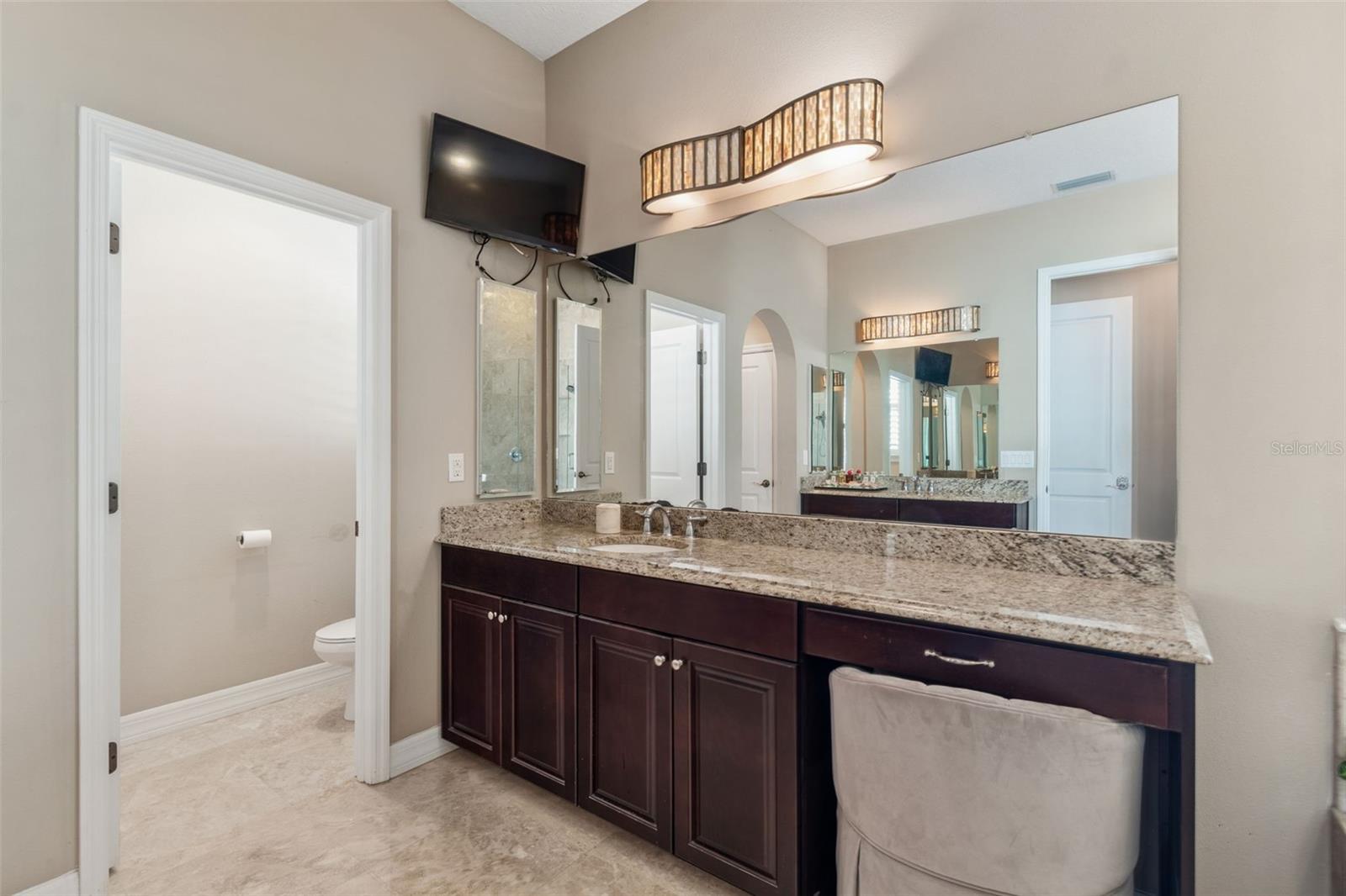 Listing photo id 23 for 2601 Milford Berry Lane