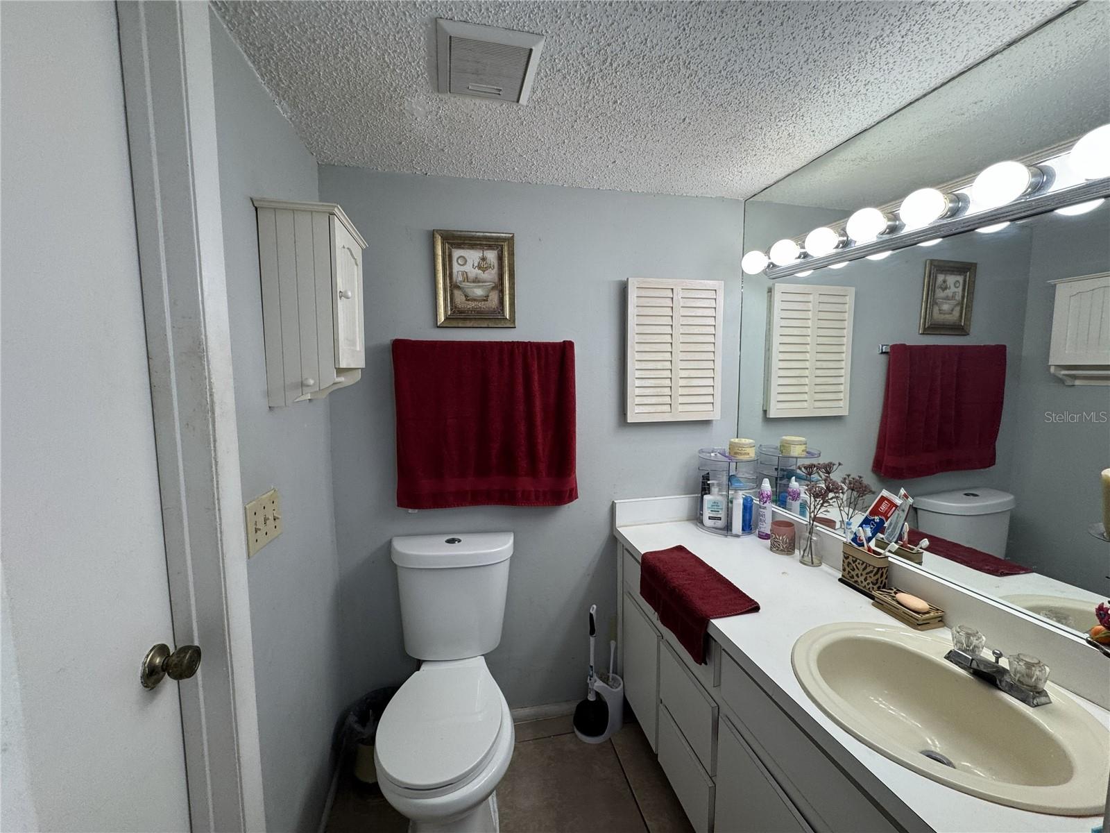 Image 18 of 21 For 4411 Shady Terrace Lane 111