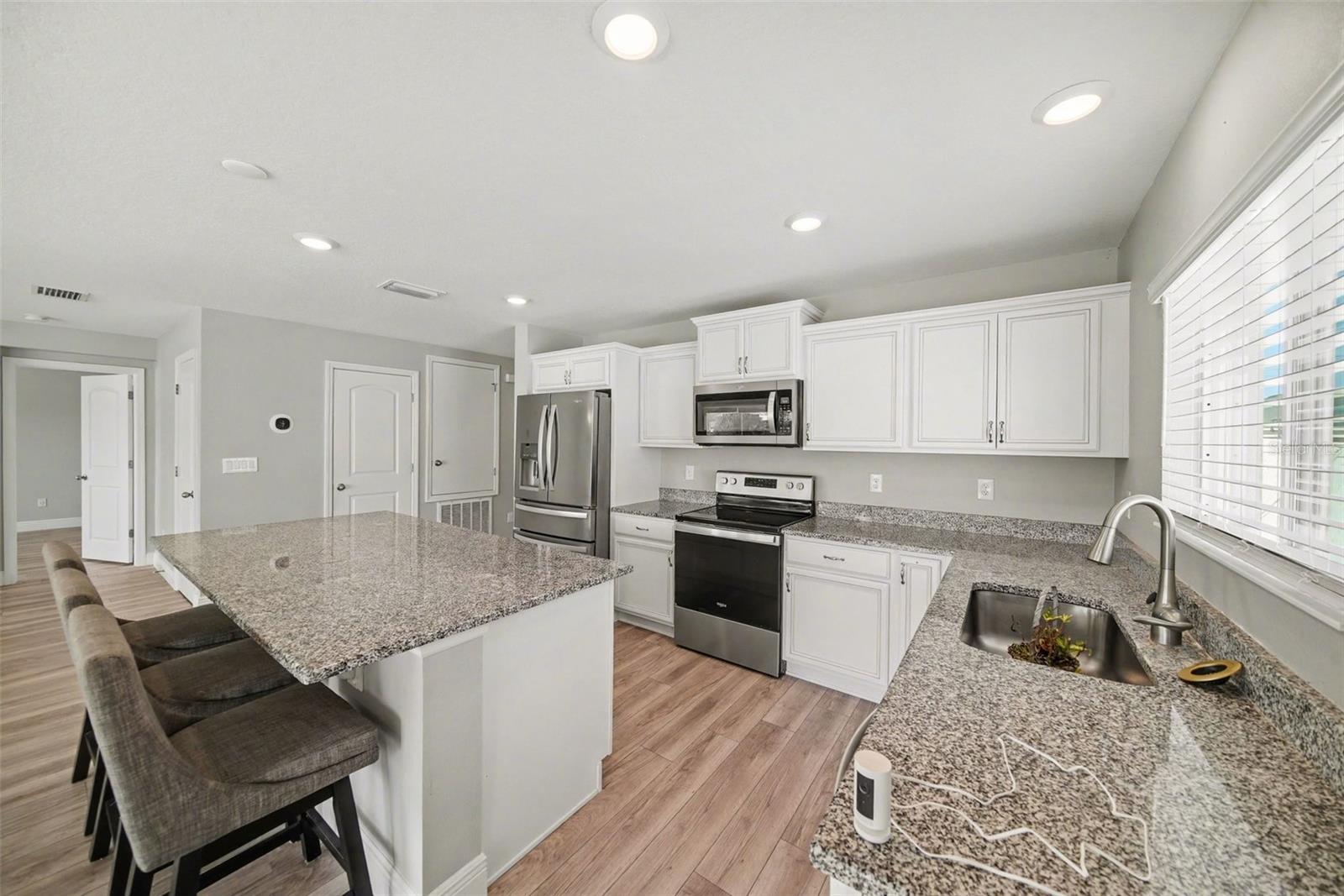 Image 14 of 25 For 12588 Aston Drive