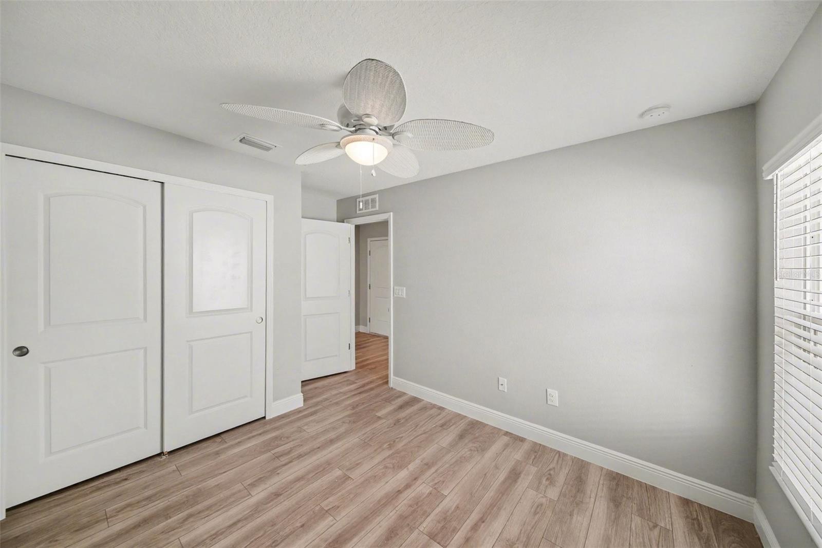 Image 7 of 25 For 12588 Aston Drive