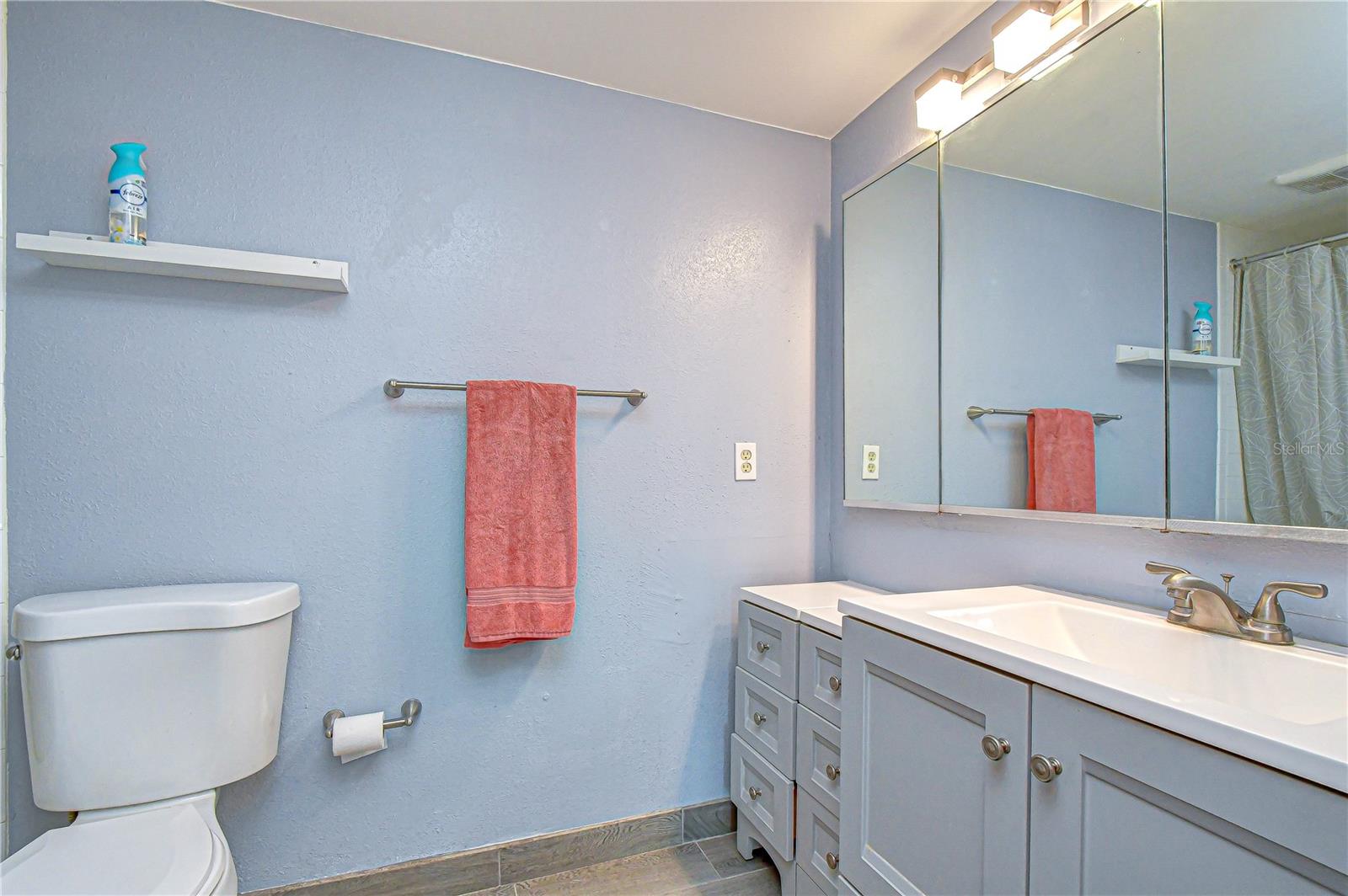 Image 32 of 42 For 13402 Pine Lake Way 202b