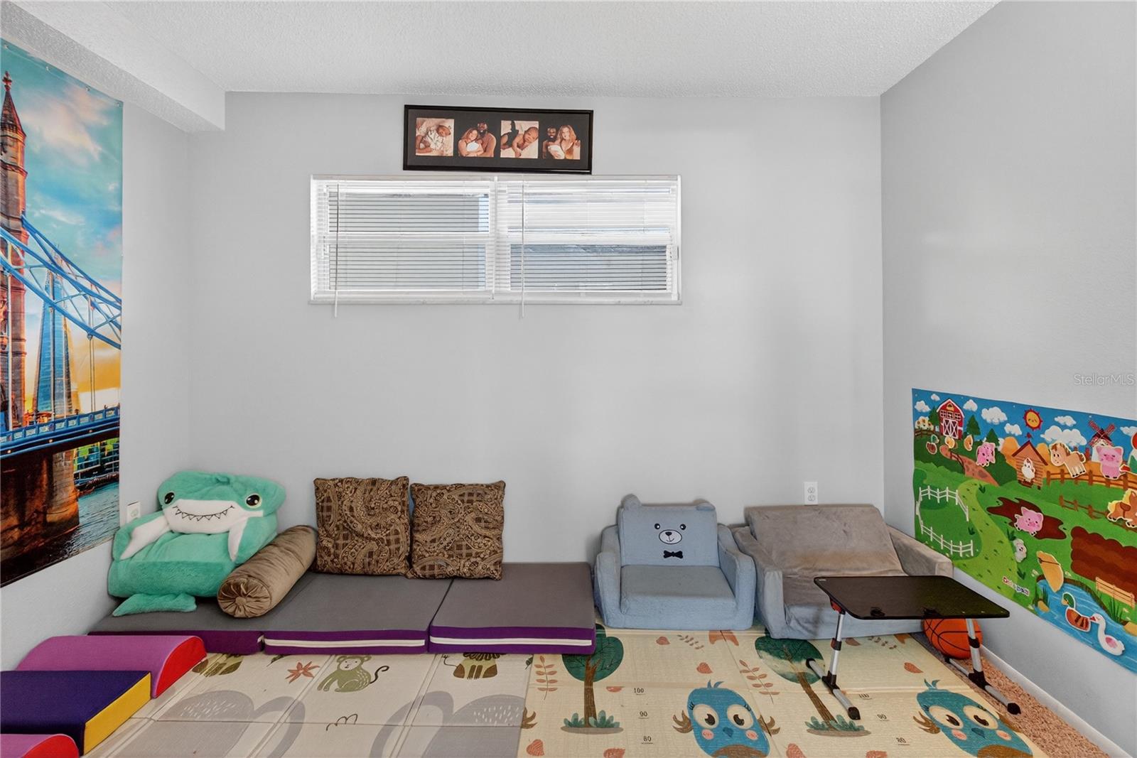 Image 26 of 54 For 1146 King Arthur Court 110