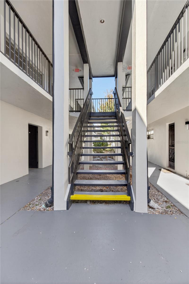 Image 46 of 54 For 1146 King Arthur Court 110