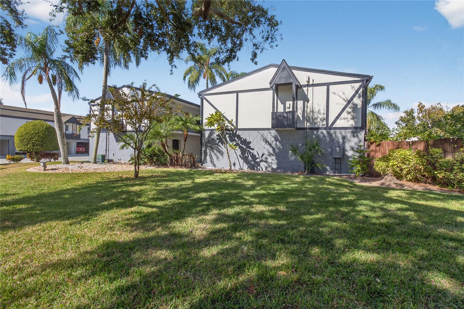 Image 50 of 54 For 1146 King Arthur Court 110