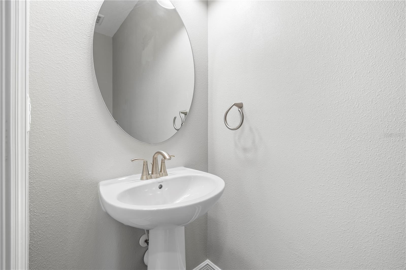 Image 10 of 49 For 8048 Artisan Circle