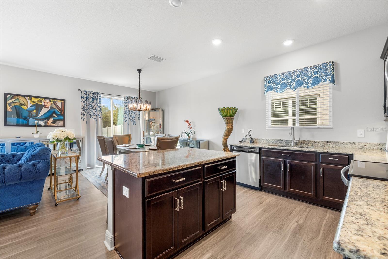 Image 22 of 49 For 8048 Artisan Circle