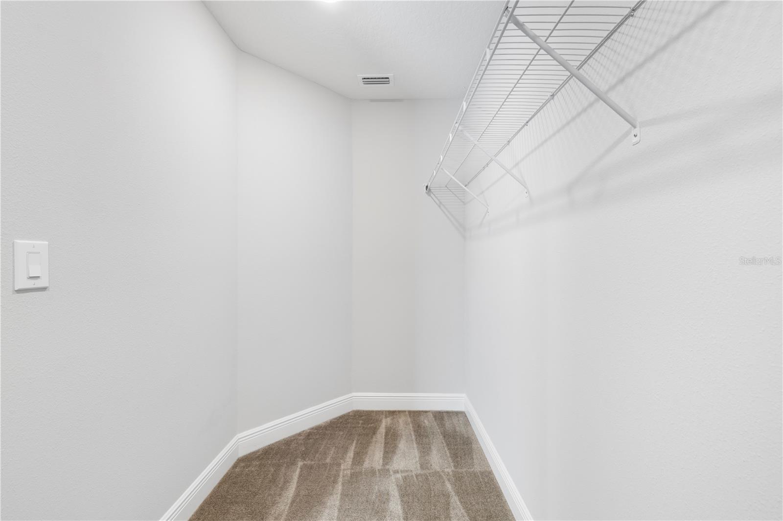 Image 29 of 49 For 8048 Artisan Circle