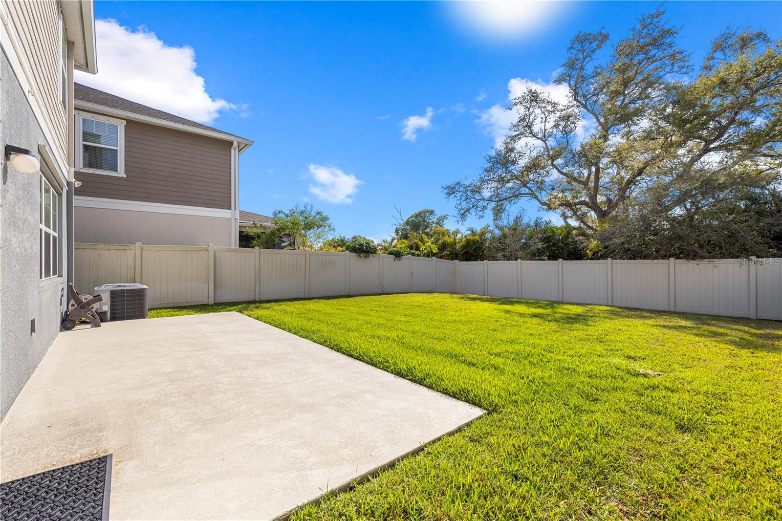 Image 40 of 49 For 8048 Artisan Circle