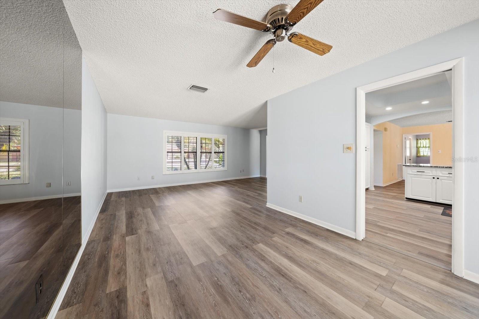 Image 12 of 31 For 1221 Magdalene Grove Avenue