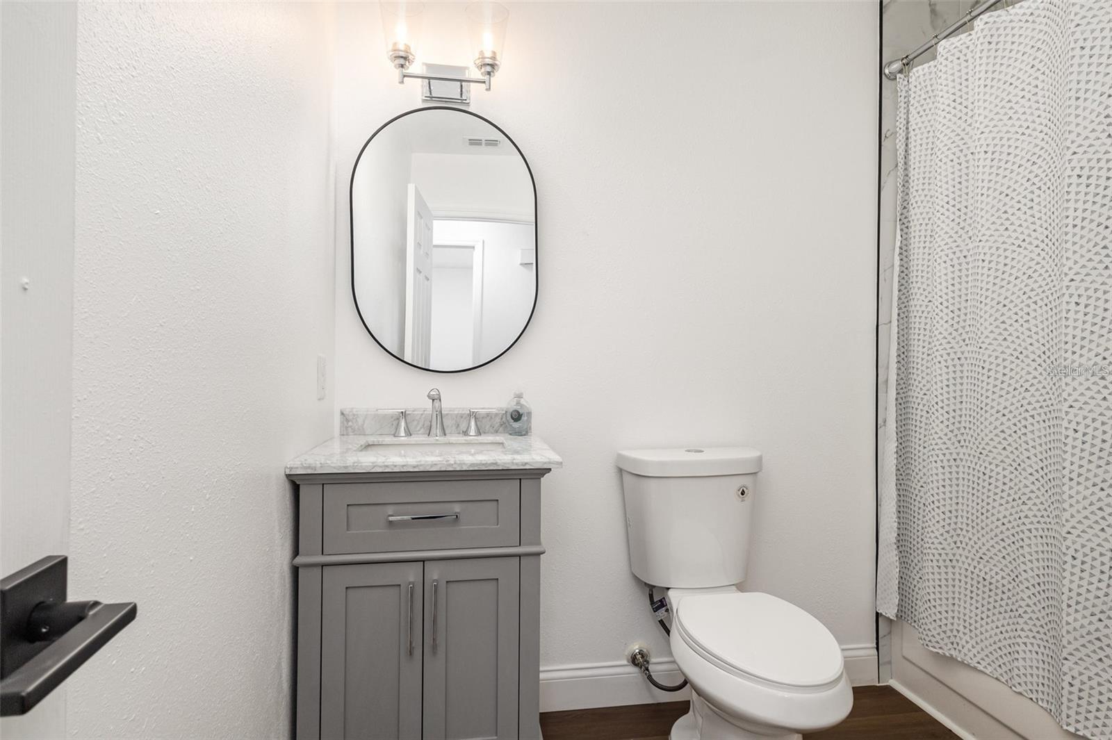 Image 9 of 14 For 639 Williams Street