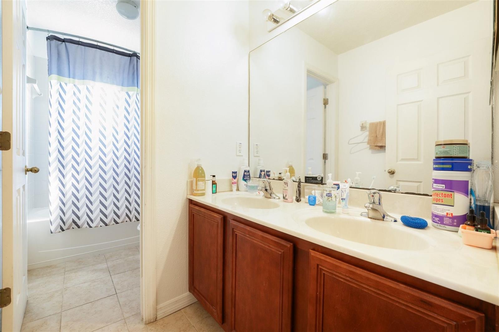 Image 11 of 26 For 208 Cimarron Drive