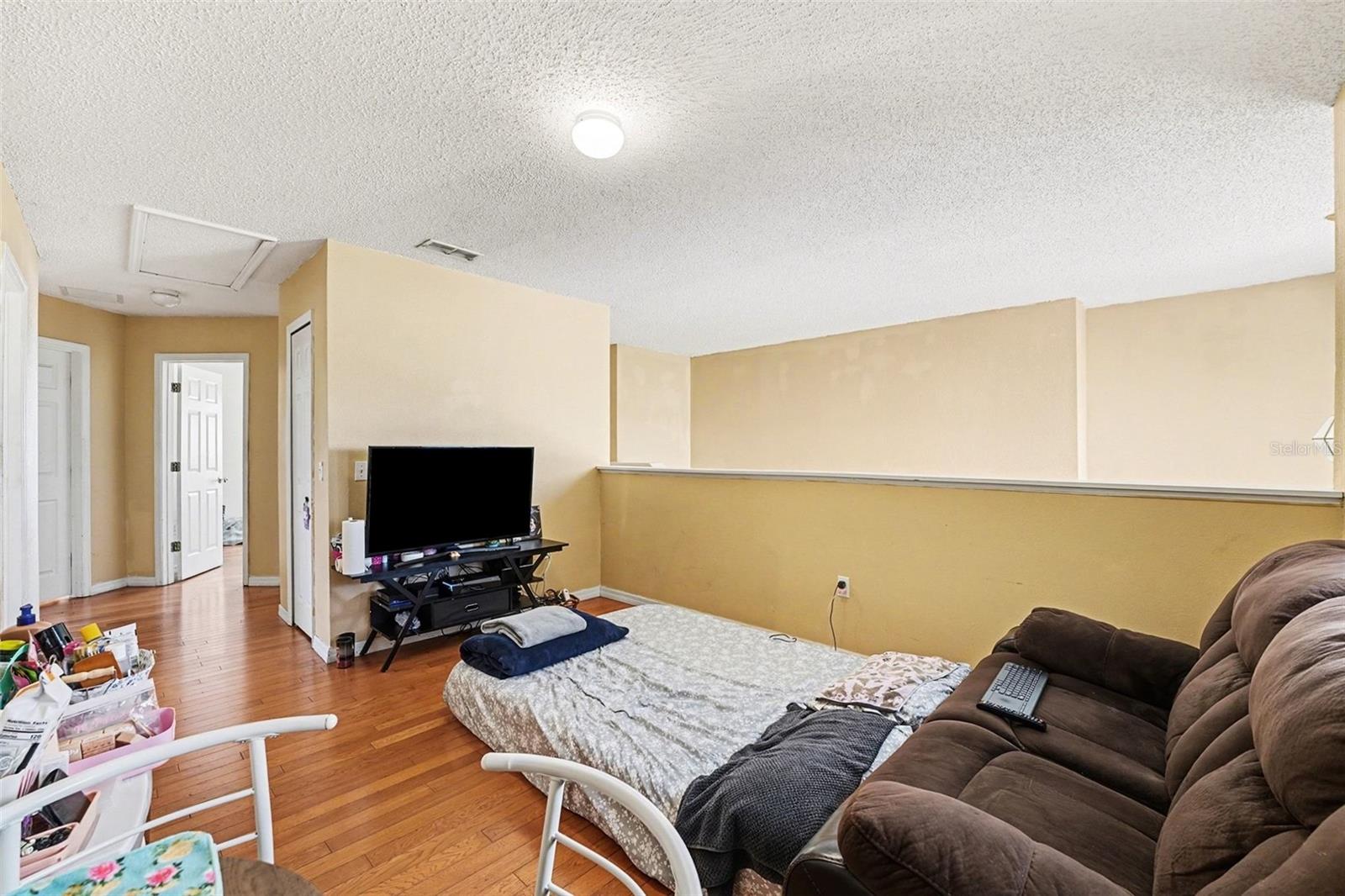 Image 12 of 26 For 208 Cimarron Drive