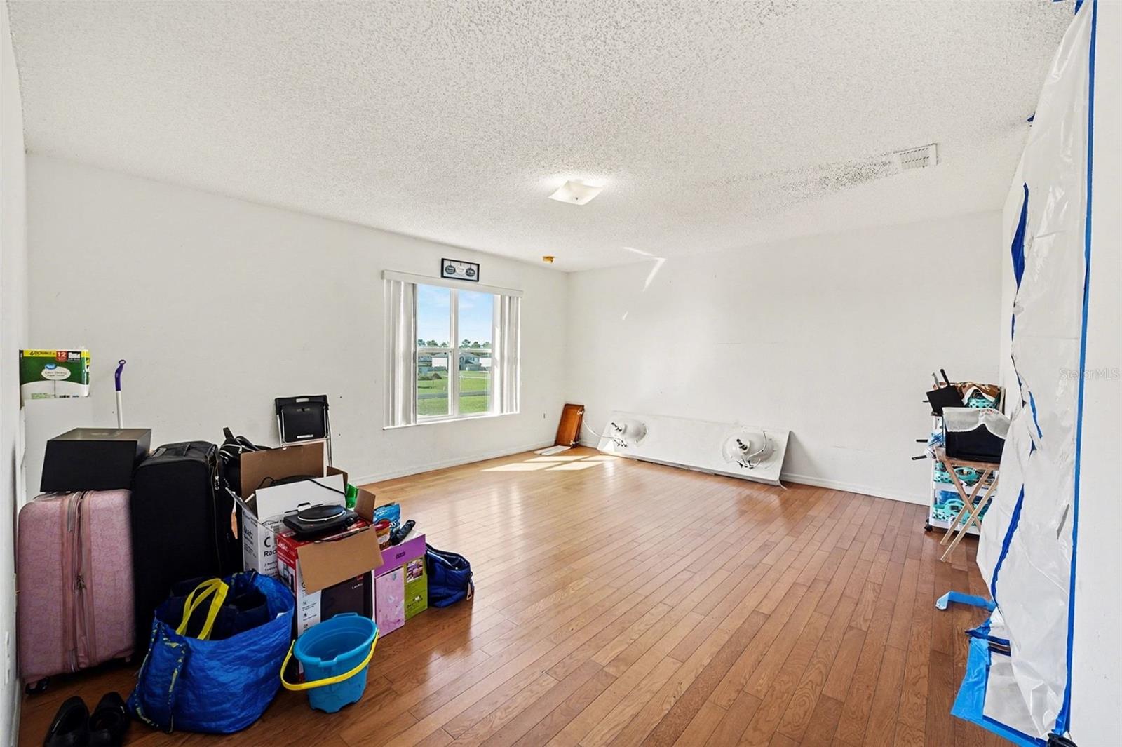 Image 14 of 26 For 208 Cimarron Drive