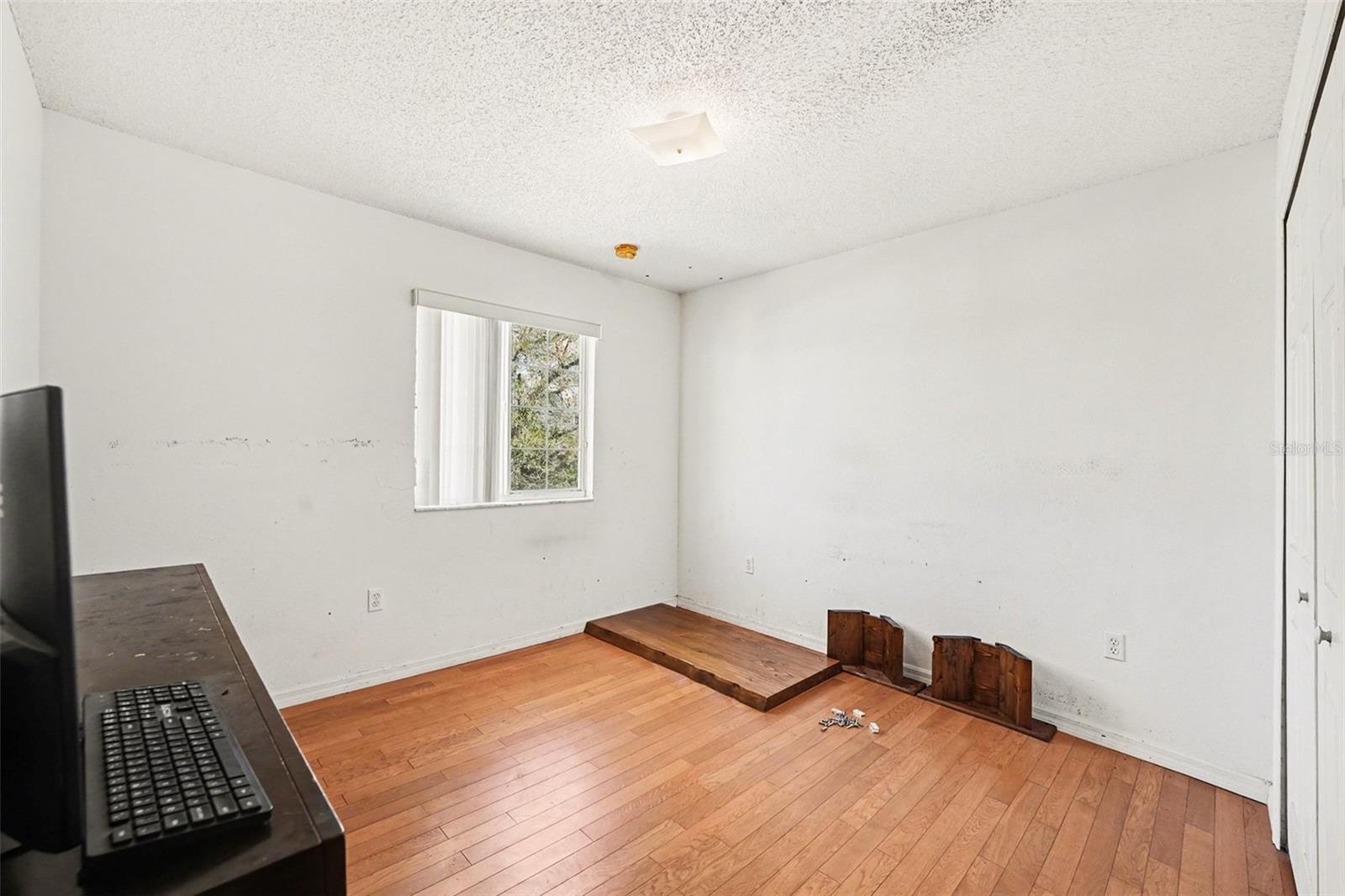 Image 18 of 26 For 208 Cimarron Drive