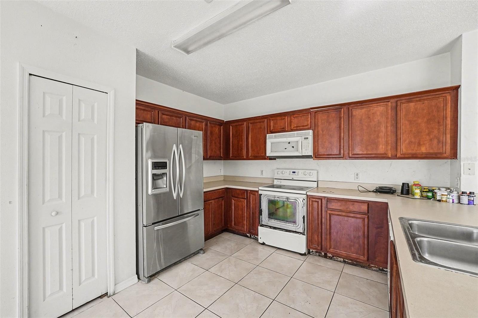 Image 7 of 26 For 208 Cimarron Drive