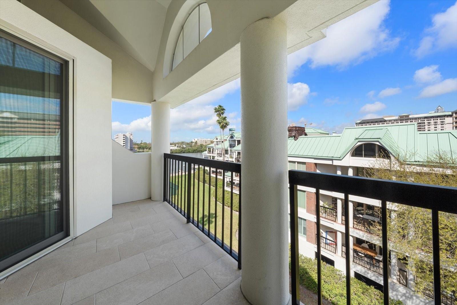 Image 12 of 62 For 947 Seddon Cove Way 947