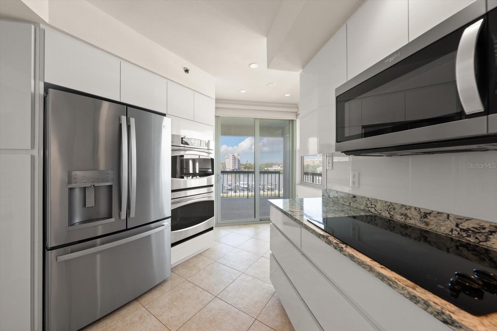 Image 17 of 62 For 947 Seddon Cove Way 947