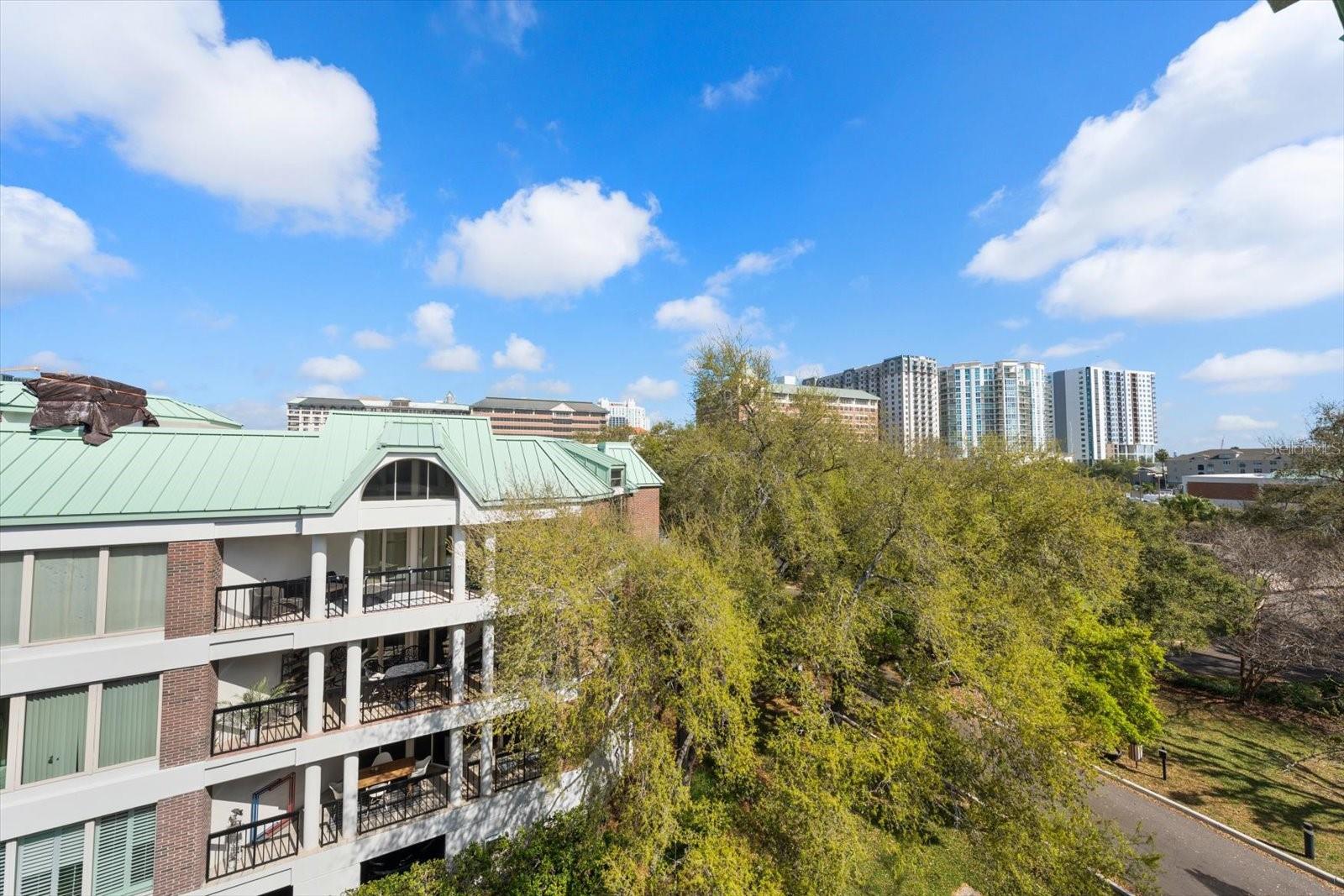 Image 49 of 62 For 947 Seddon Cove Way 947