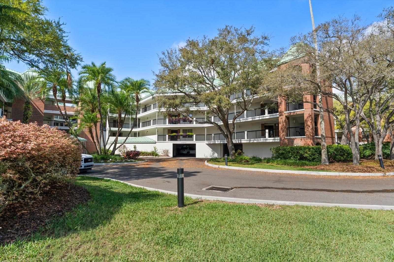 Image 50 of 62 For 947 Seddon Cove Way 947