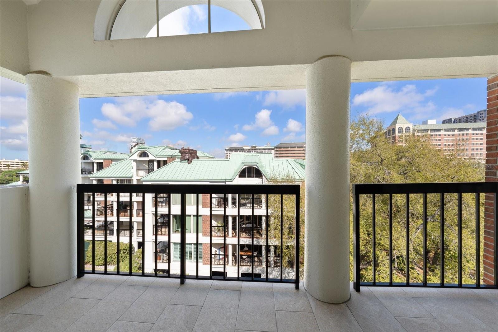 Image 52 of 62 For 947 Seddon Cove Way 947