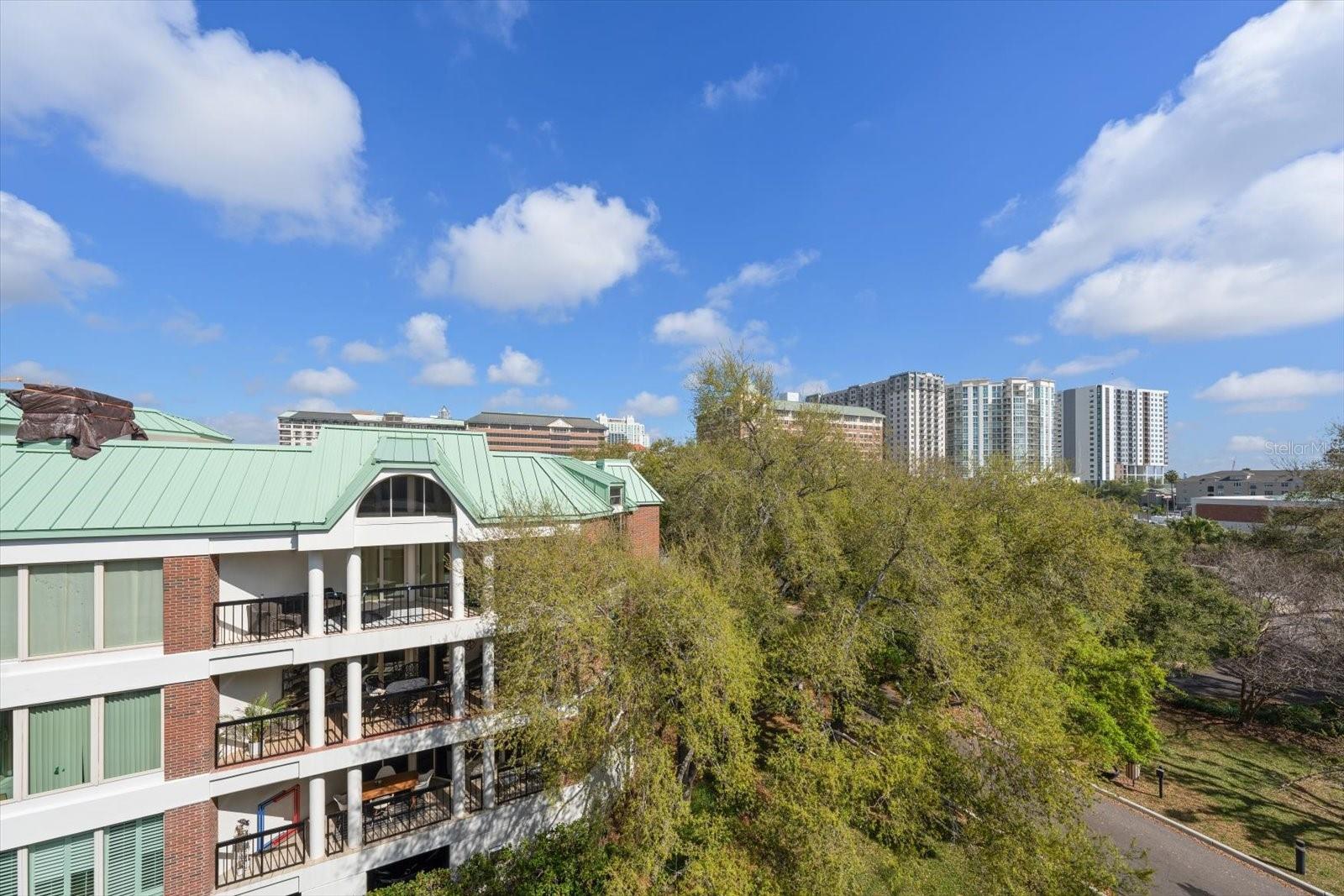 Image 53 of 62 For 947 Seddon Cove Way 947