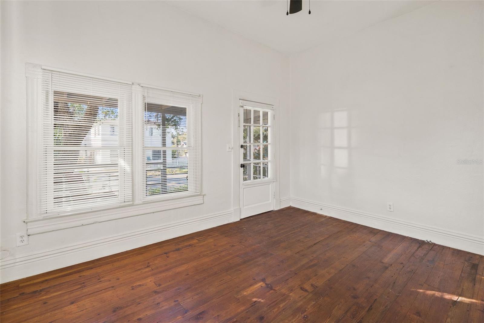 Image 6 of 38 For 501 Floribraska Avenue