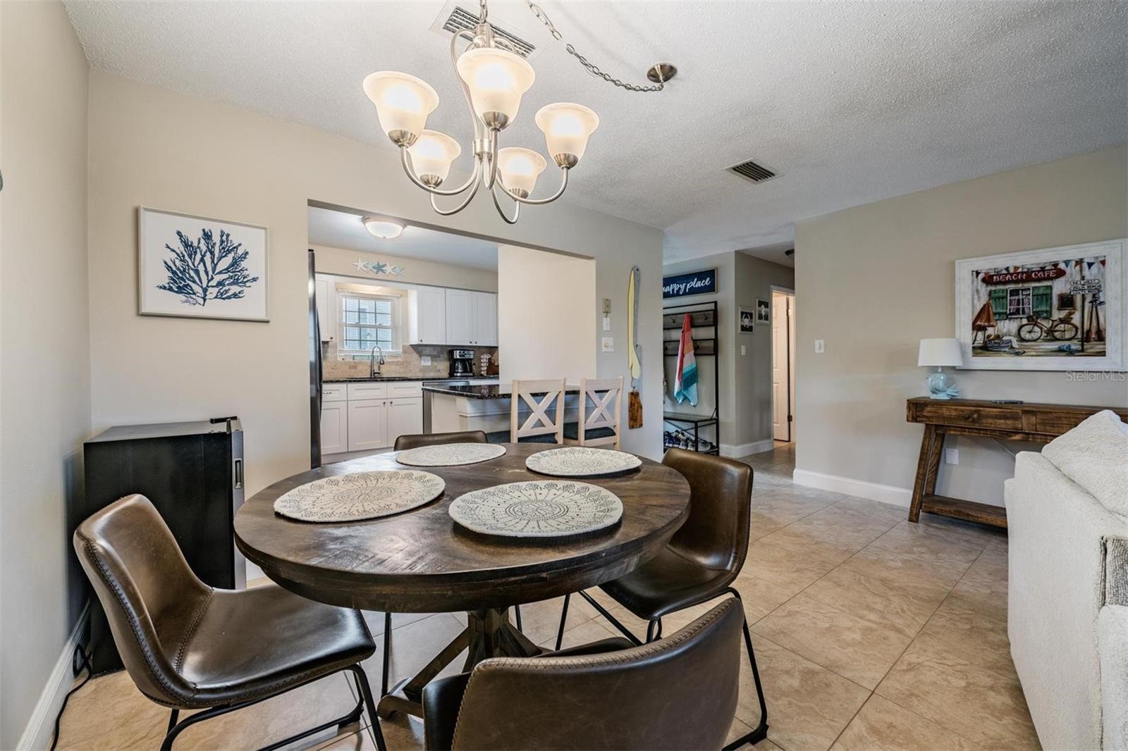 Image 13 of 32 For 1706 Belleair Forest Drive 220