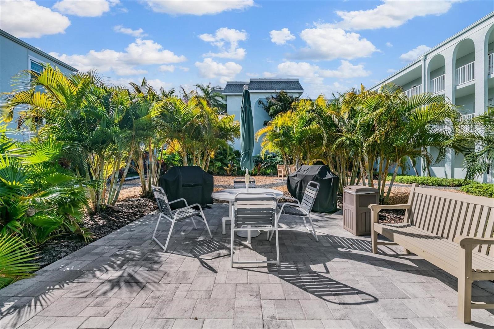 Image 29 of 32 For 1706 Belleair Forest Drive 220