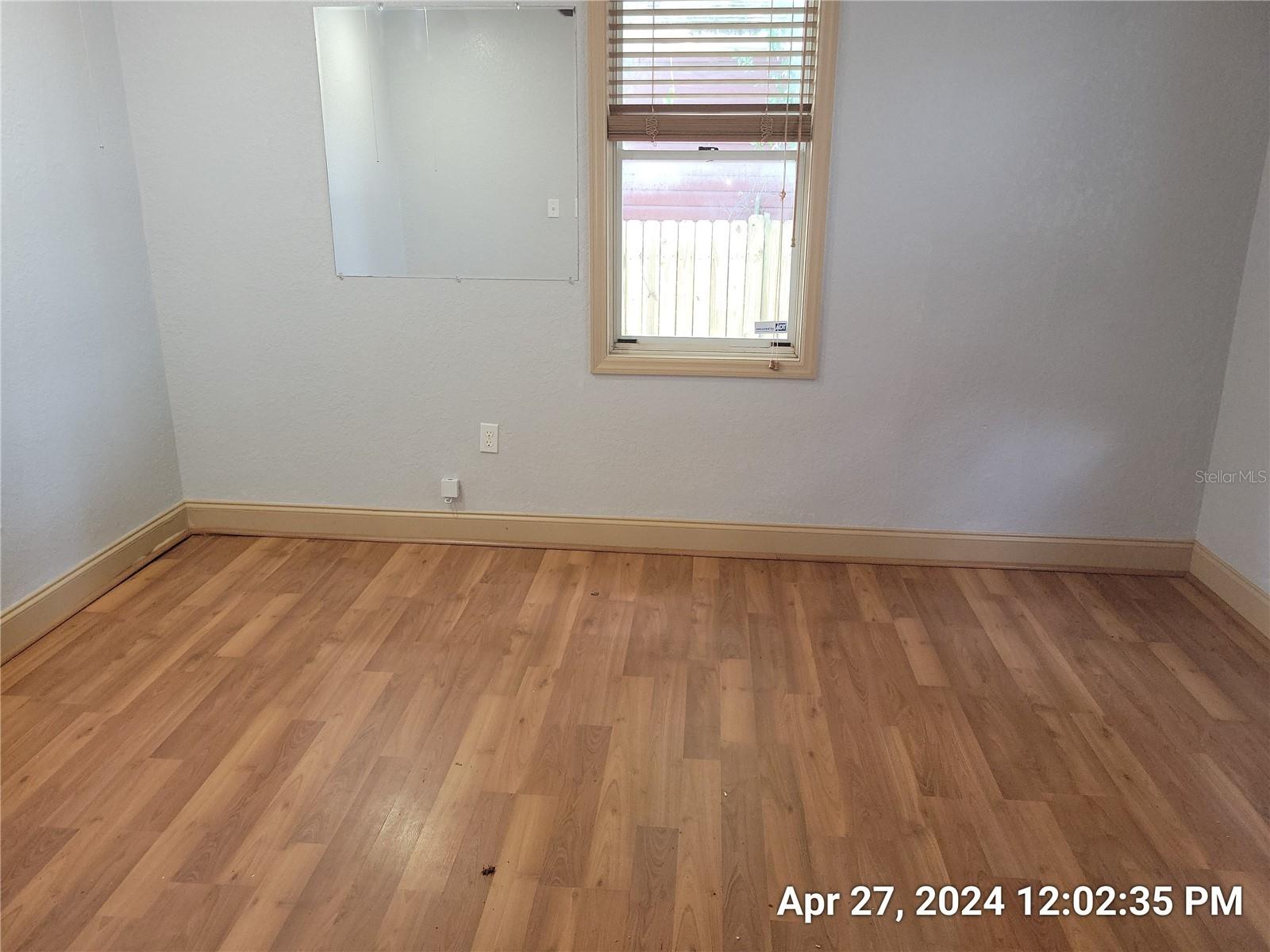 Image 7 of 12 For 2225 10th Avenue