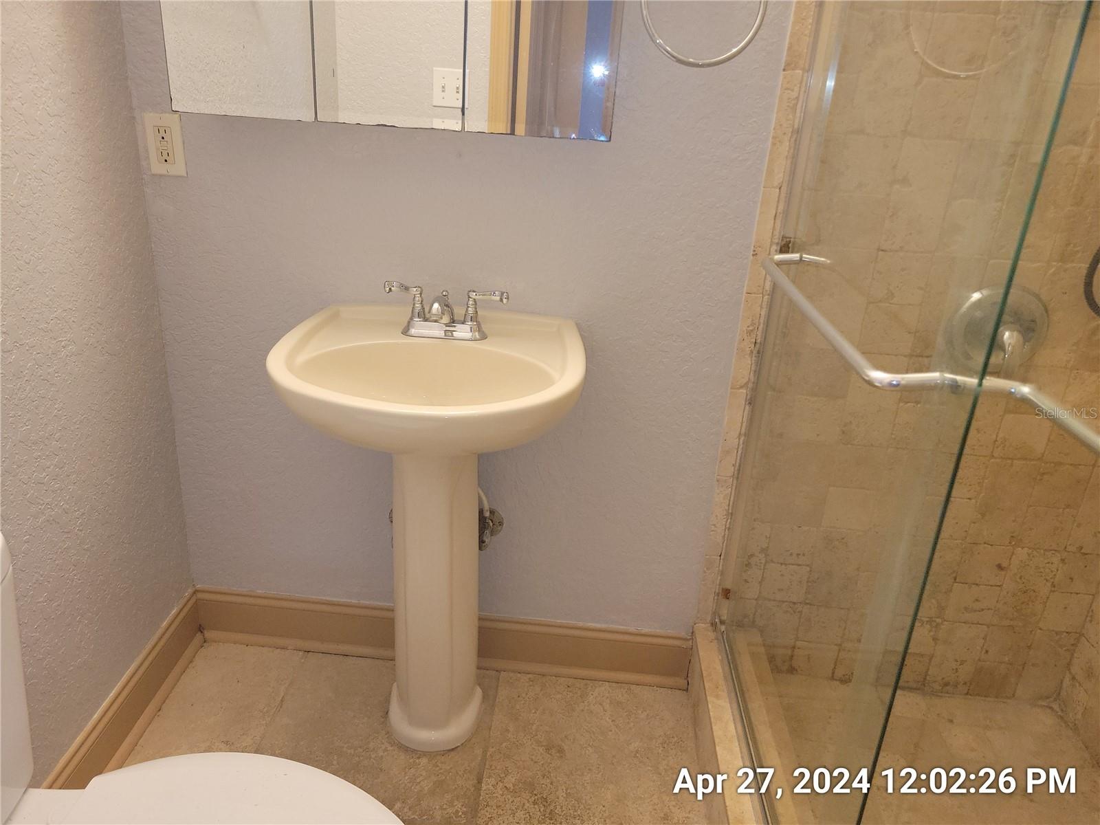 Image 9 of 12 For 2225 10th Avenue