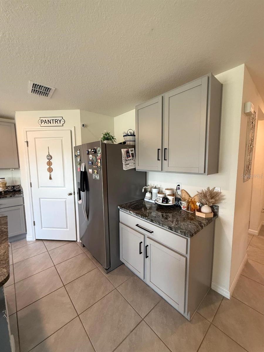 Image 11 of 32 For 10662 Chippewa Drive