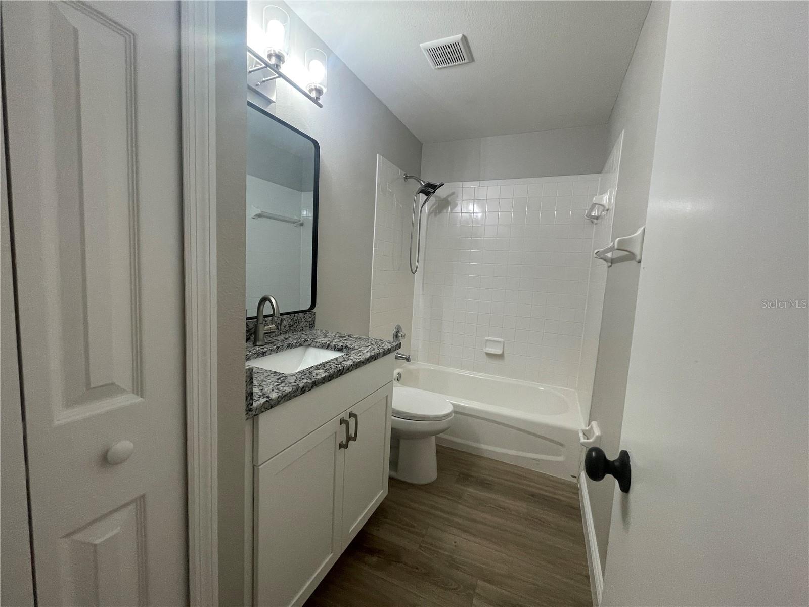 Image 14 of 24 For 2031 Fluorshire Dr