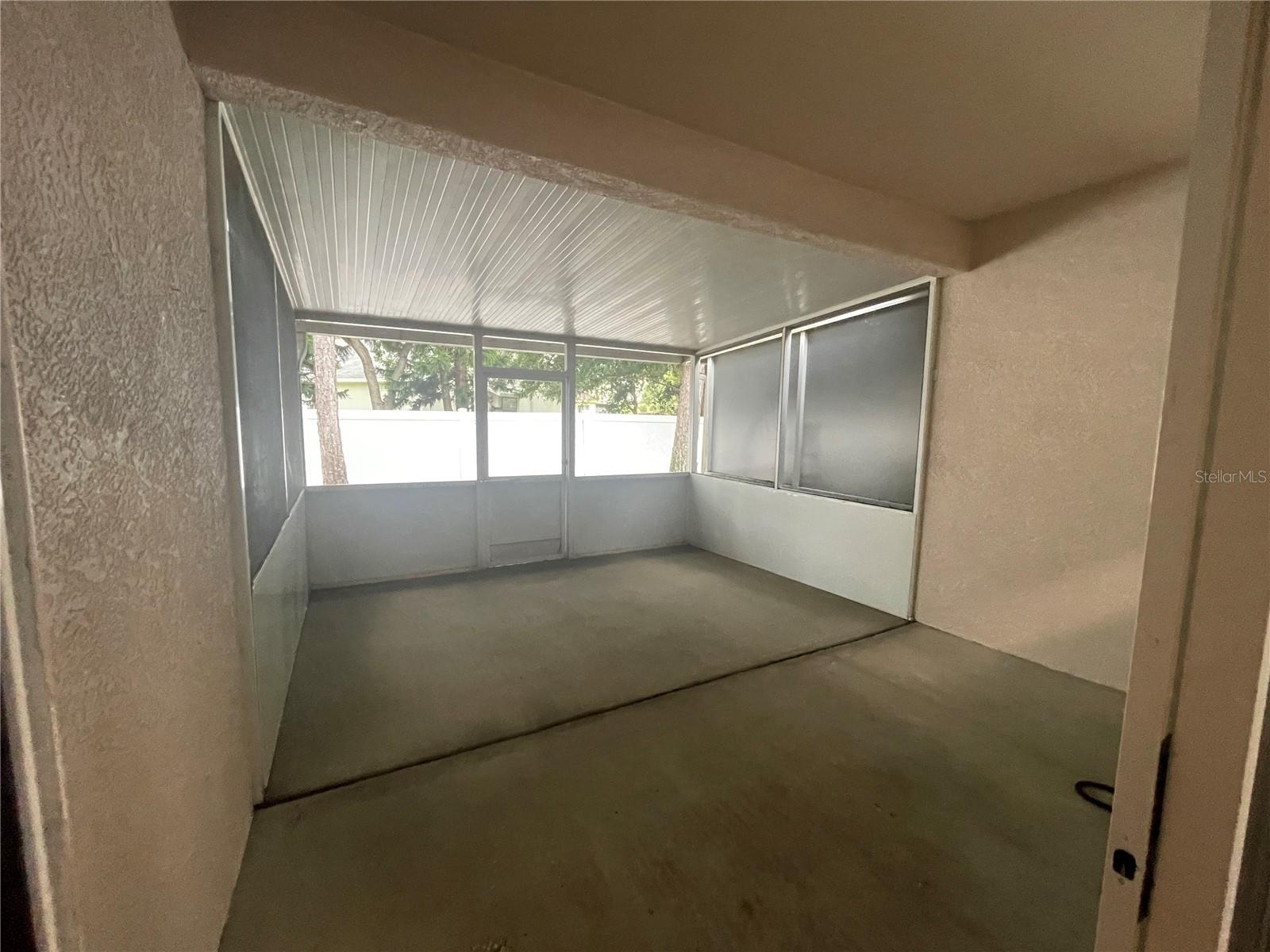 Image 18 of 24 For 2031 Fluorshire Dr