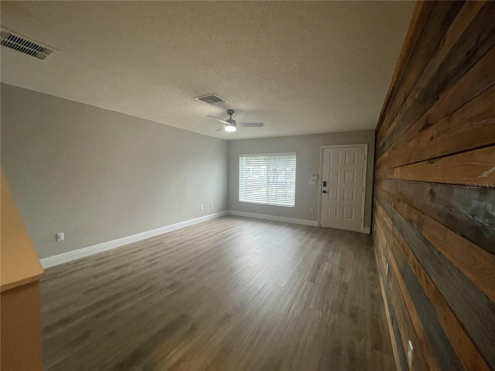 Image 3 of 24 For 2031 Fluorshire Dr