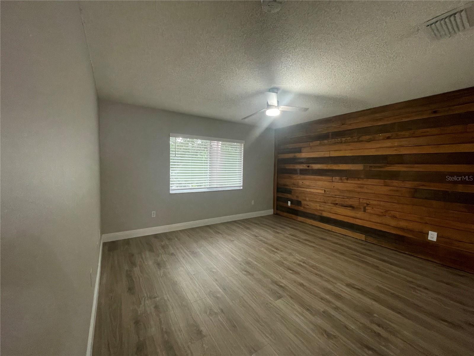 Image 6 of 24 For 2031 Fluorshire Dr