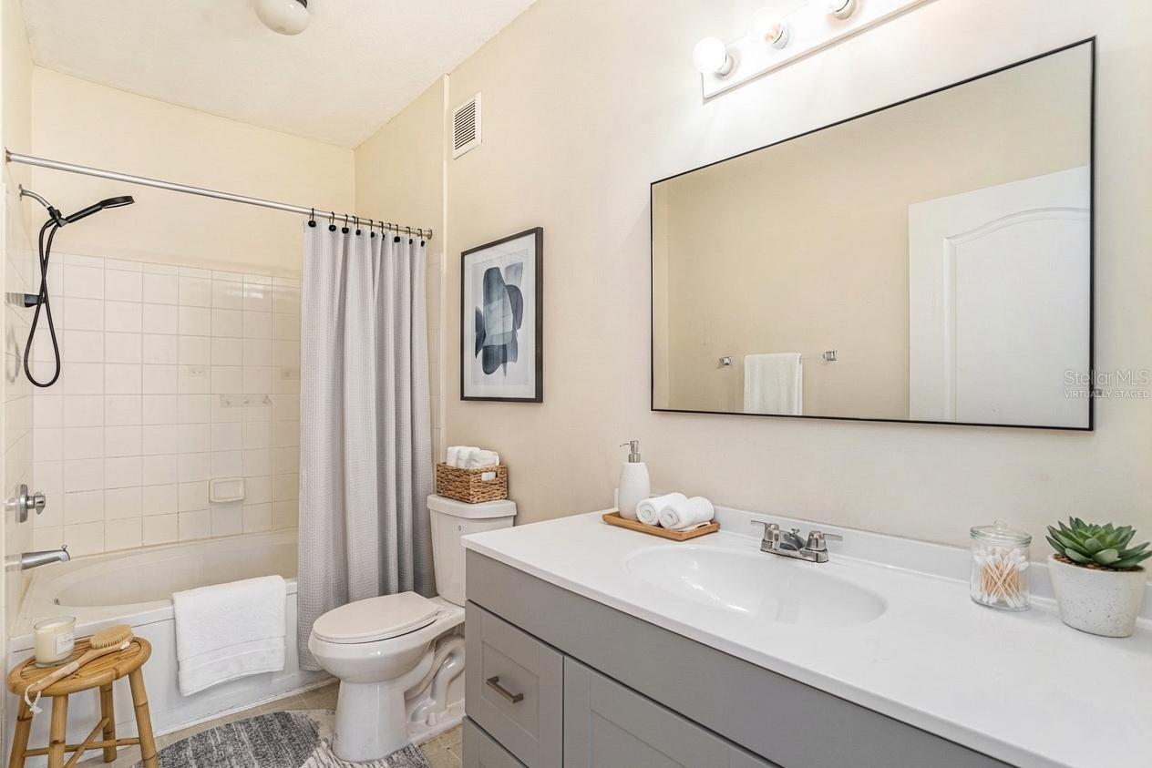 Image 20 of 29 For 10467 Villa View Circle 10467