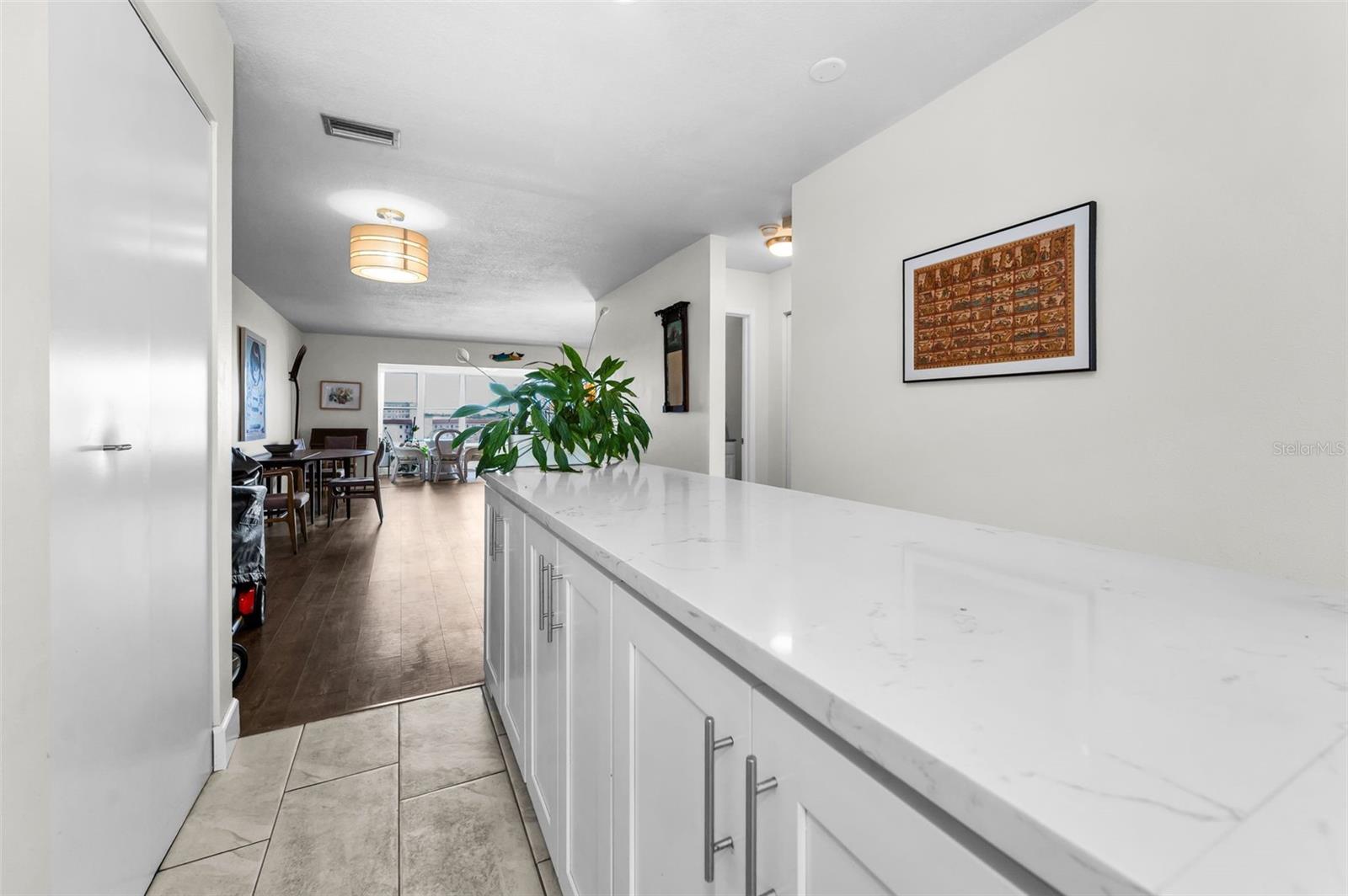 Image 13 of 77 For 5925 Shore Boulevard S 409