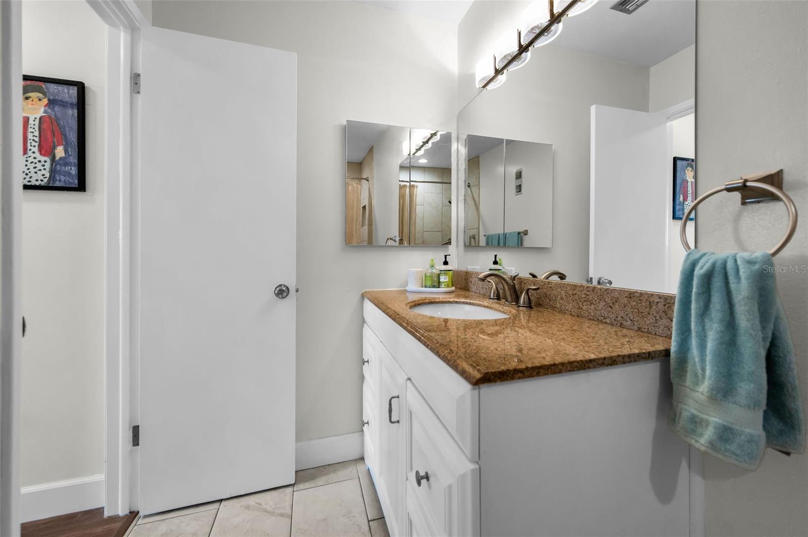 Image 29 of 77 For 5925 Shore Boulevard S 409