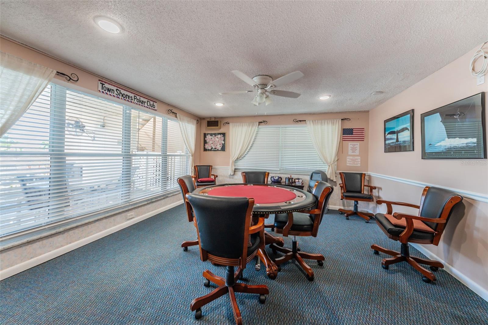 Image 48 of 77 For 5925 Shore Boulevard S 409