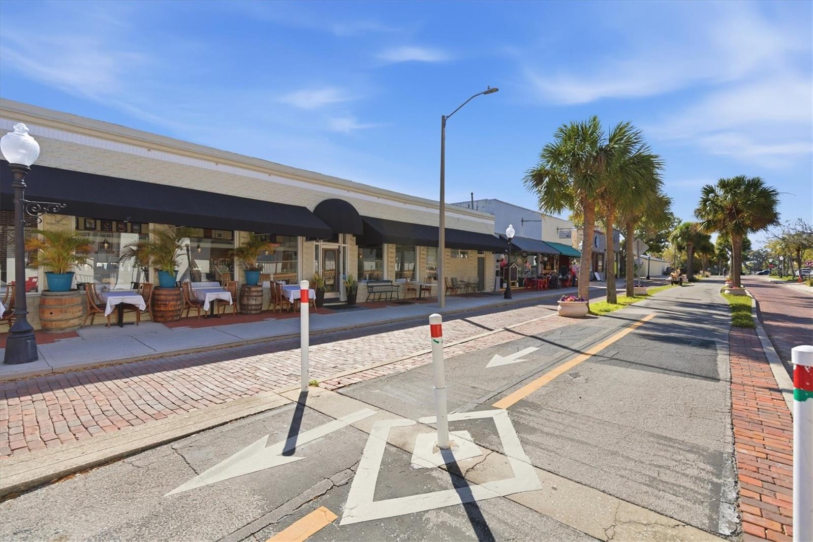 Image 49 of 63 For 36 Windrush Bay Drive 36