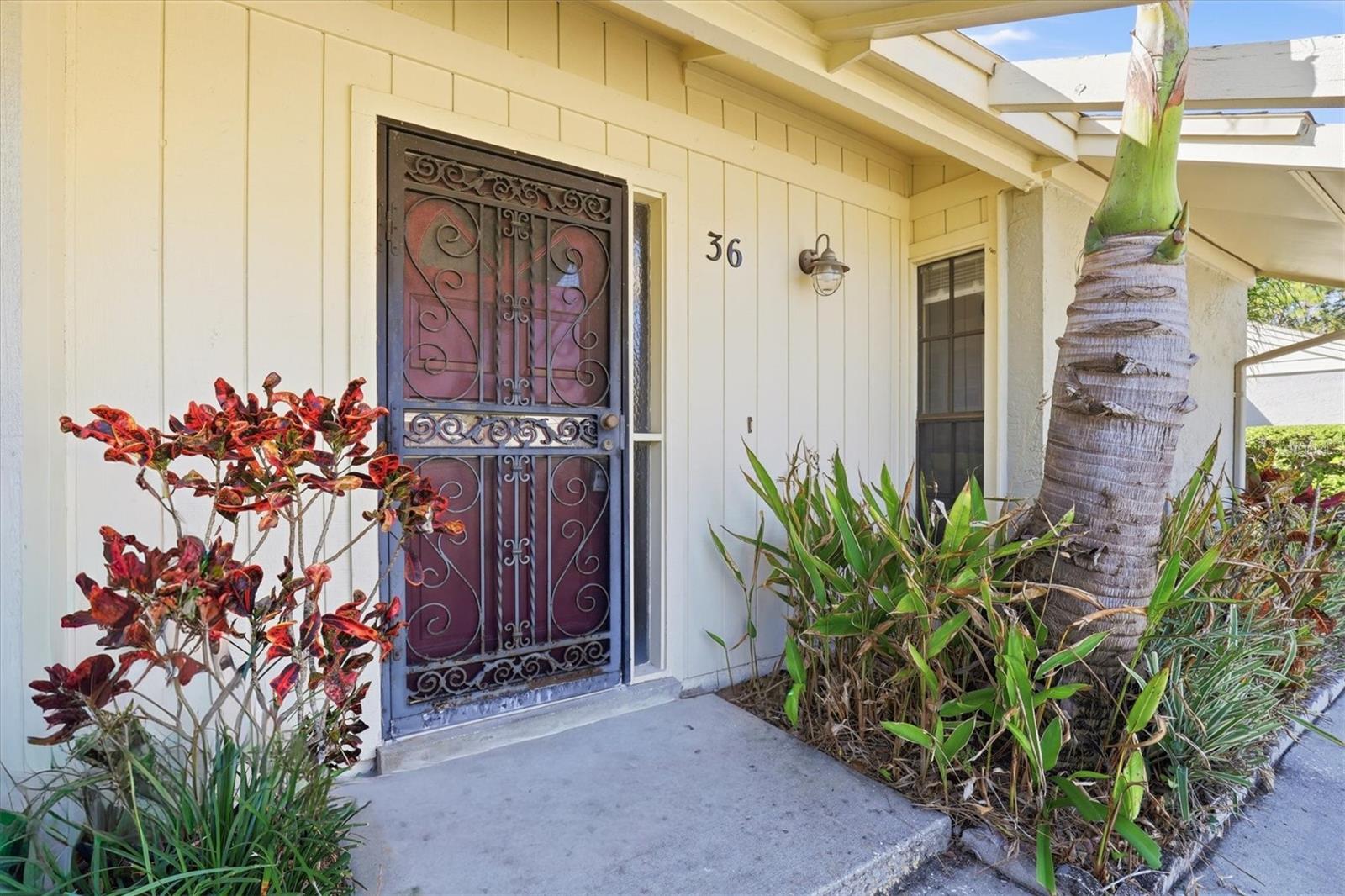 Image 5 of 63 For 36 Windrush Bay Drive 36