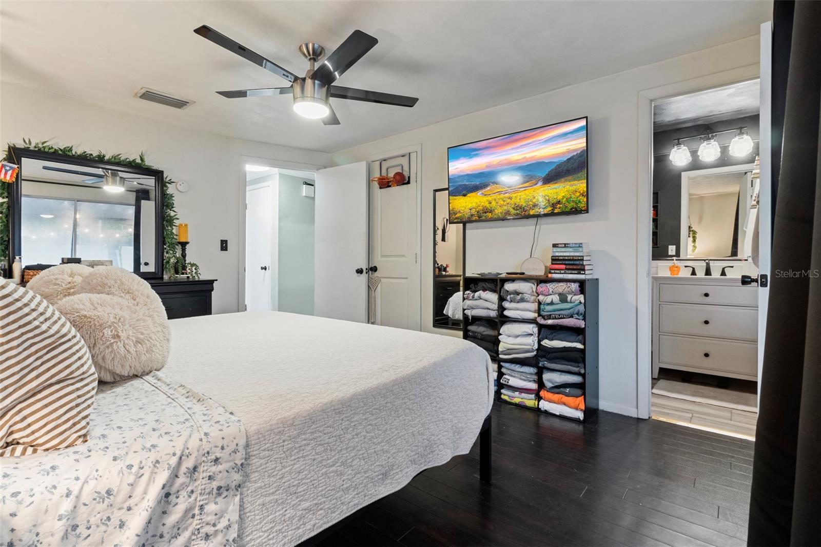 Image 15 of 30 For 3237 Sanford Drive