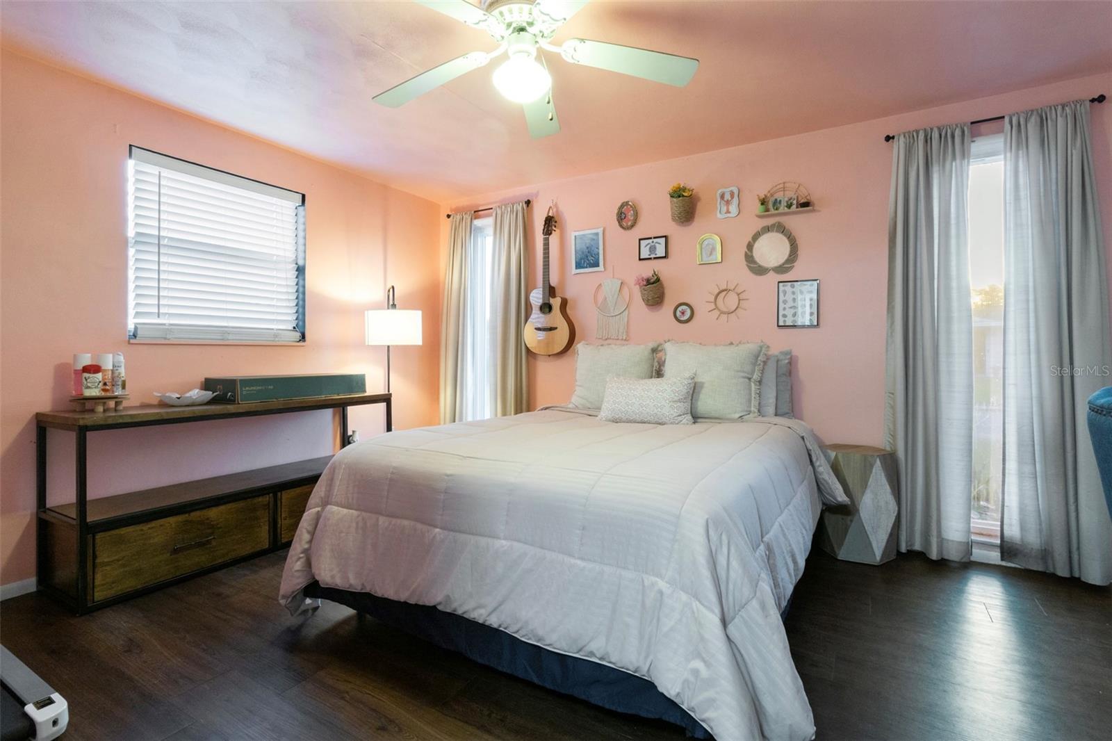 Image 17 of 30 For 3237 Sanford Drive