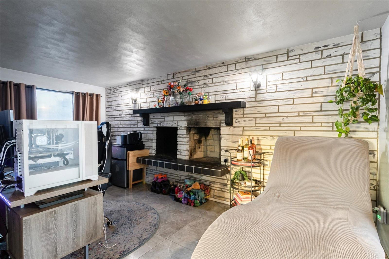 Image 20 of 30 For 3237 Sanford Drive