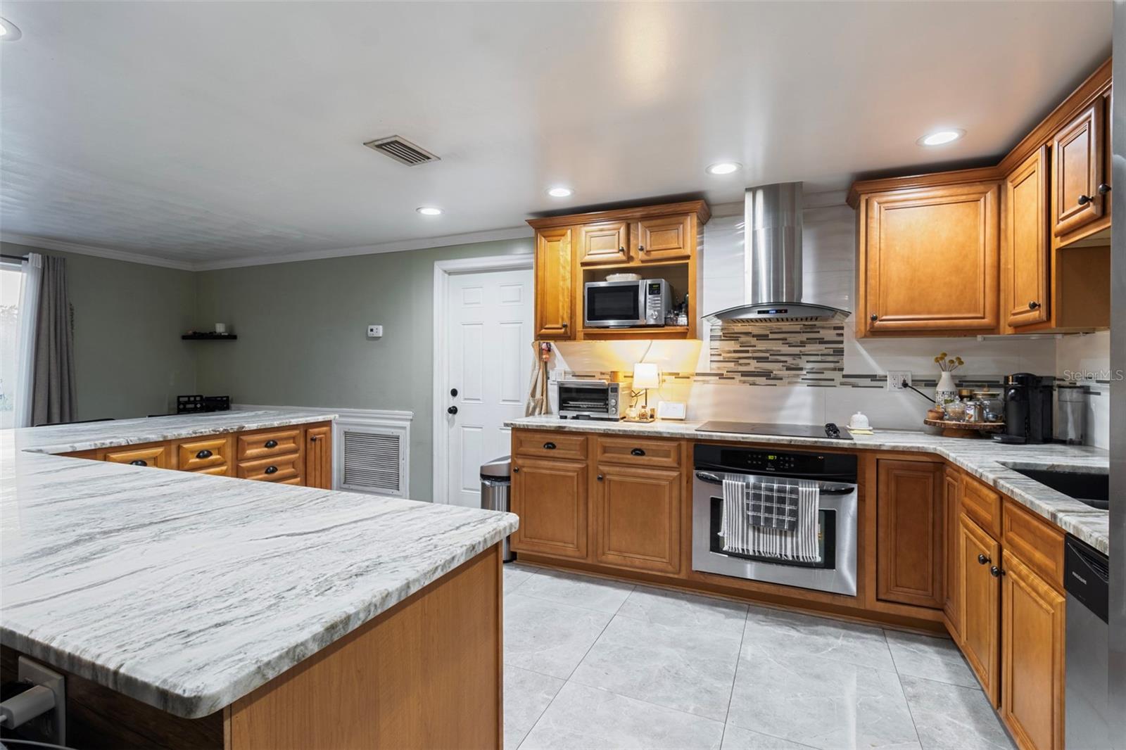 Image 9 of 30 For 3237 Sanford Drive