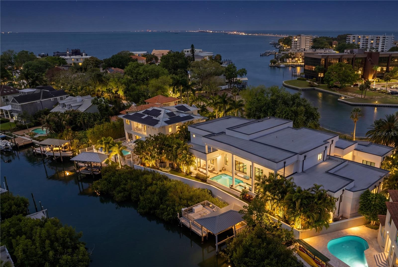 Image 3 of 87 For 2 Sandpiper Road