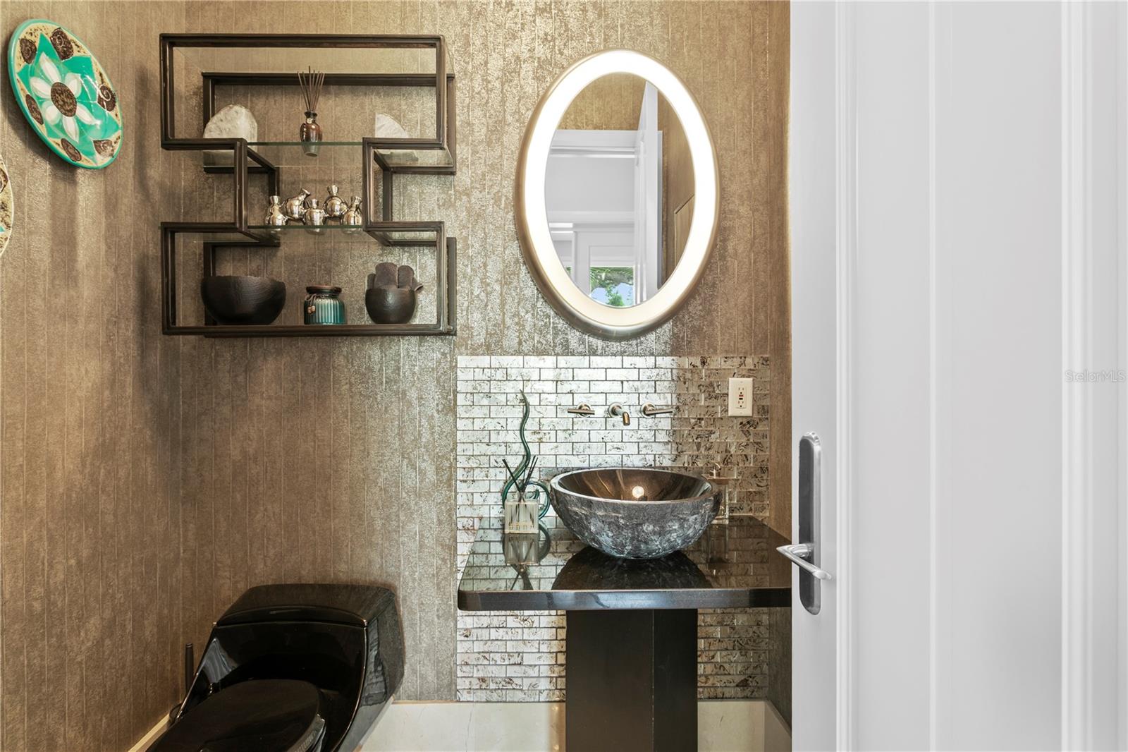 Image 34 of 87 For 2 Sandpiper Road